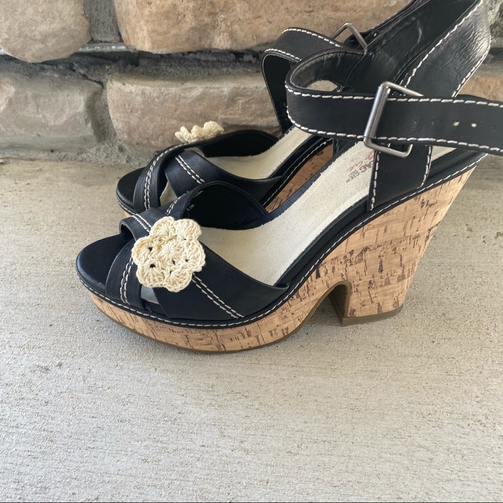 American Rag || Tina black wedge sandals